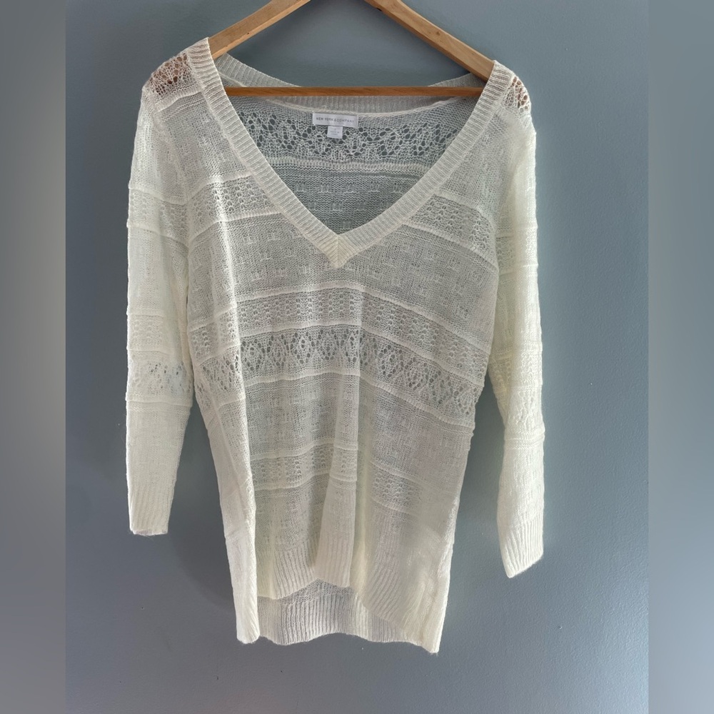 New York & Company Cream V-Neck Sweater